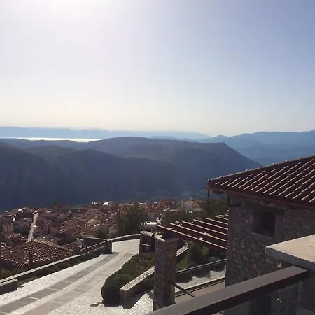Arachova's Chalet أراخوفا