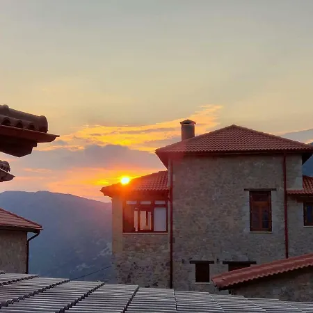 Arachova's Chalet بيت للعطل أراخوفا